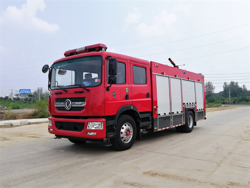 東風(fēng)D9水罐消防車（6.8噸）