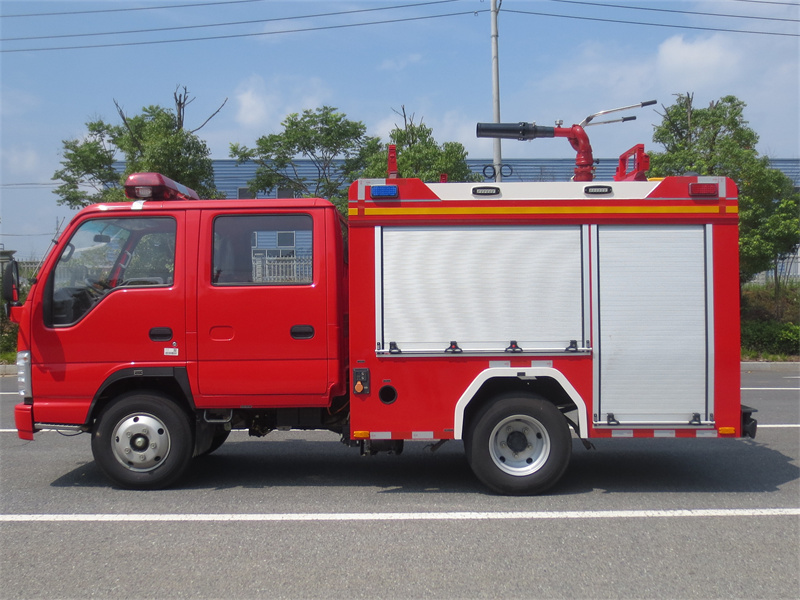 慶鈴（藍(lán)牌）泡沫消防車圖片